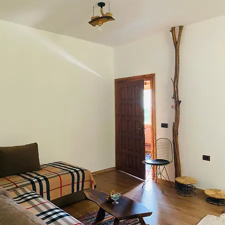 Nature Escape In An Albanian Village Near Hébergement de vacances *
