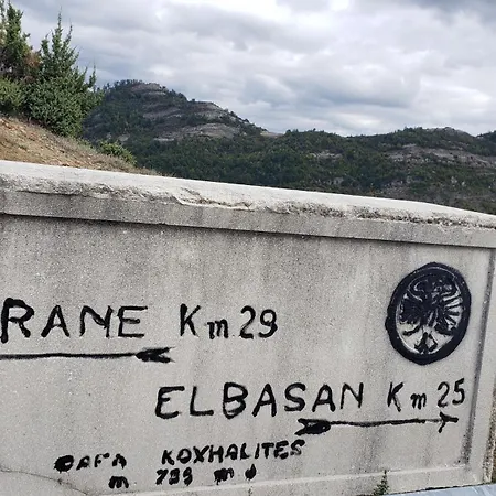 Nature Escape In An Albanian Village Near Hébergement de vacances Tirana